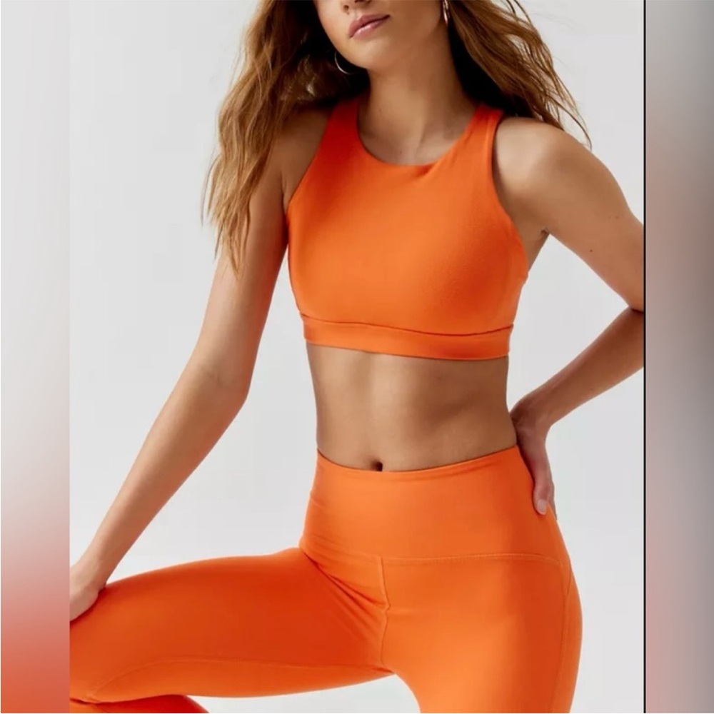 Beyond Yoga Powerbeyond Jump Bra Orange Size SM & Med $72 Retail NWT
